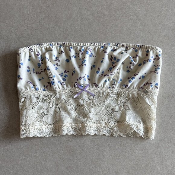 Out From Under Angel Eyes Lace Bandeau in Soft Blue Ditzy ASO Sarah Cameron - Picture 4 of 10